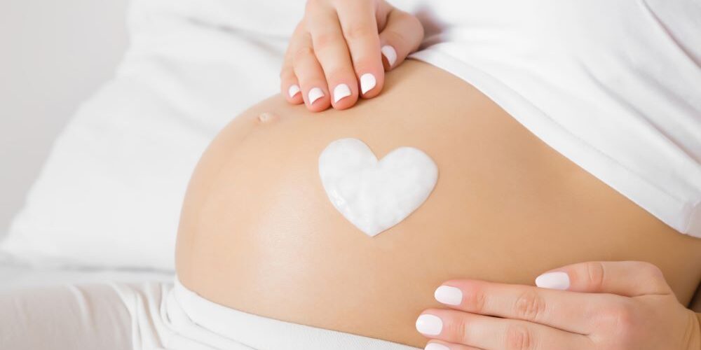 HOW TO SAFELY FIX COMMON SKIN CONCERNS IF YOU’RE PREGNANT